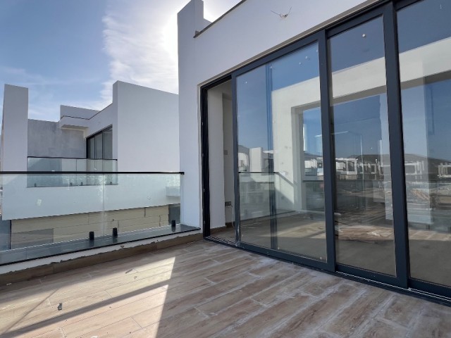 Tatlısu'da Deniz Manzaralı Satılık 2+1 İkiz Villa – Piyasanın 20% Altında! - Fotoğraf 3