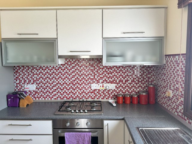 Deniz Kenarında Harika 2+1 Daire - Fotoğraf 2