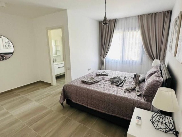 Bafra'da,deniz Manzaralı,geniş Teraslı,özel Plajı Olan Sitede 3+1 Satılık Daire - Fotoğraf 4