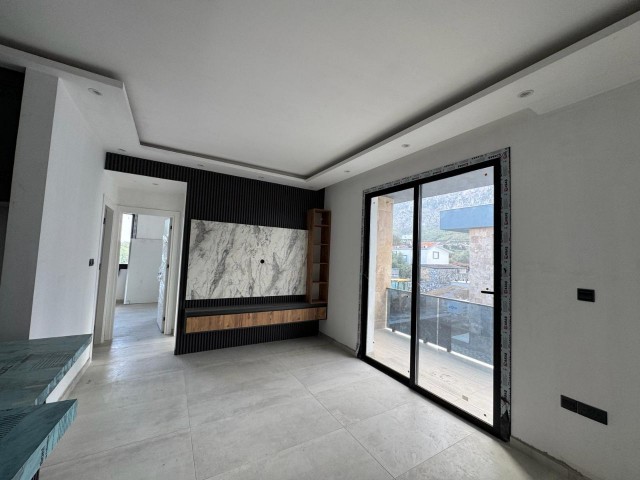 Karşıyaka’da Havuzlu Sitede Satılık 2+1 Sıfır Daire - Fotoğraf 4