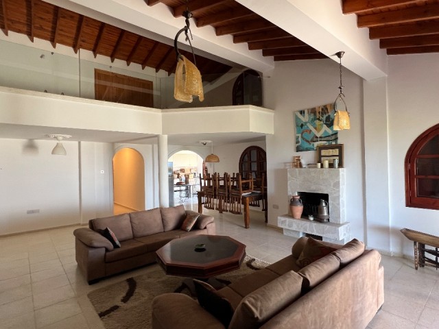 Satılık 4+1 Villa, Bellapais, Girne | Direkt Panoramik Deniz Manzarası - Fotoğraf 2
