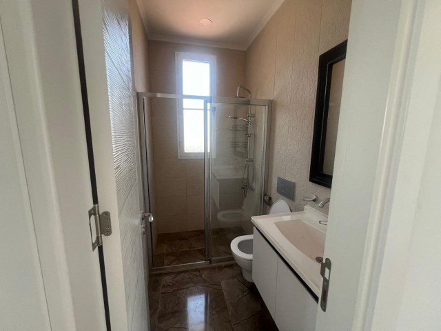 Girne-karşıyakada Satılık 3+1 Penthouse !! - Fotoğraf 2