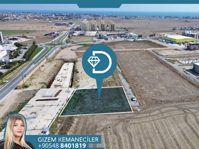 İskele Merkez'de Satılık 3 Kat İzinli Arsa (1.20 imarlı)