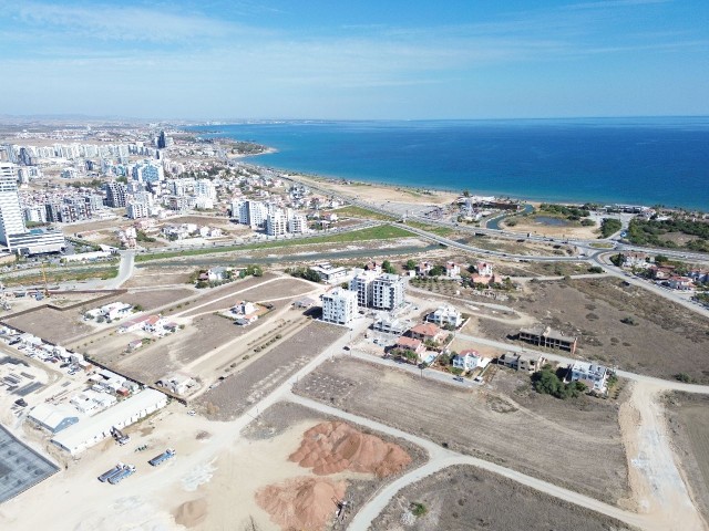 Long Beach, İskele'de Satılık Köşe Arsa (Prestijli Sitelerin Önünde) - Fotoğraf 3
