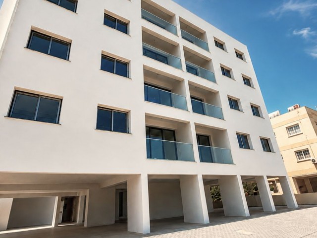 Devlet Hastanesi Arkasında Ticari Hat Üzerinde Türk Malı 2+1 - Fotoğraf 2