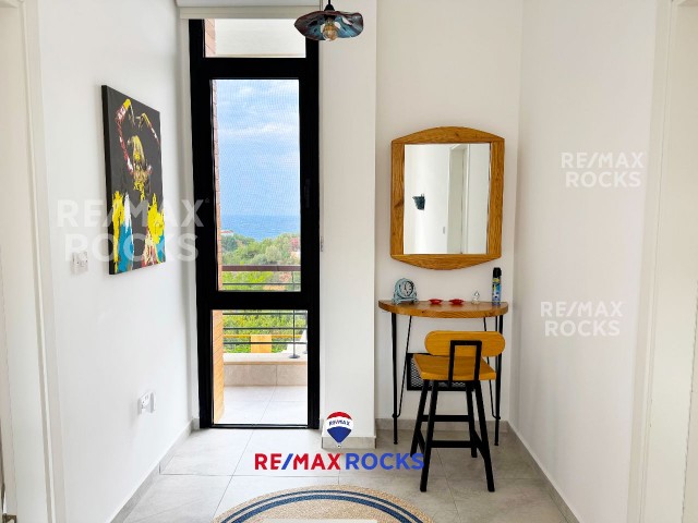 Girne Esentepe'de Denize Sıfır, Sıkı Güvenlikli Villa | Yatırım Fırsatı!TEK YETKİLİ - Fotoğraf 2