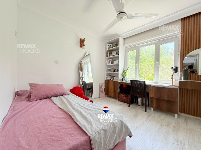 Girne Aşağı'da Dağ Manzaralı, Geniş 125 m² 3+1 Daire - Yatırım Fırsatı! - Fotoğraf 4
