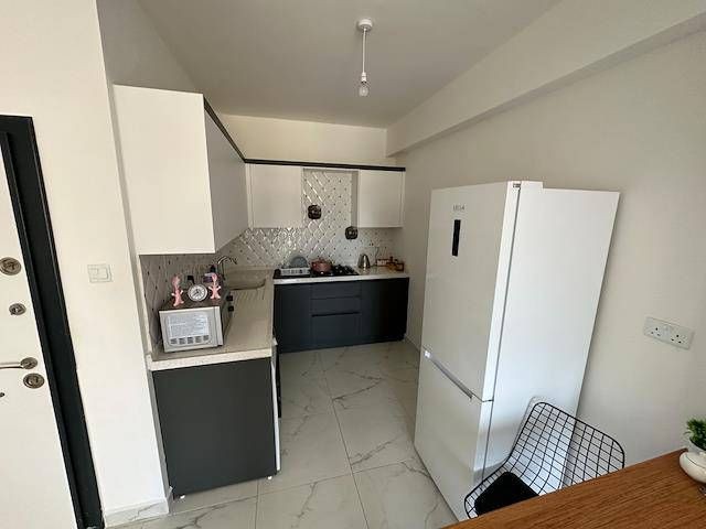 GAZİMAĞUSA KARAKOL SATILIK EŞYALI 2+1 DAİRE