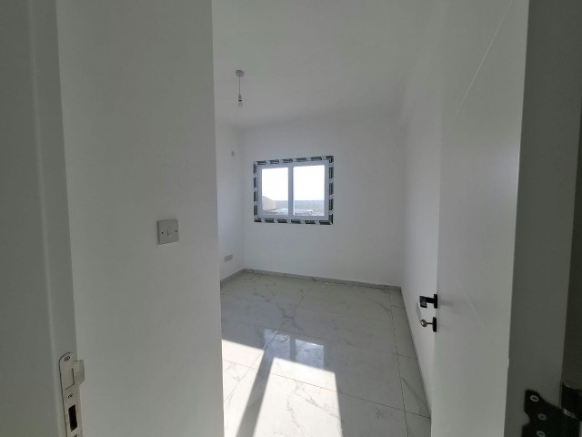 Gazimağusa Tuzla Satılık Eşyasız 3+1 Sıfır Daire - Fotoğraf 4