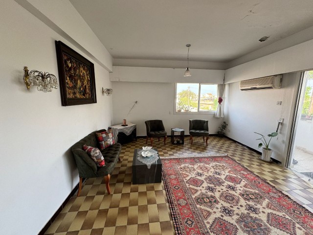 Gazimağusa Aşağı Maraş Satılık 3+2 Yarı Müstakil Ev - Fotoğraf 4
