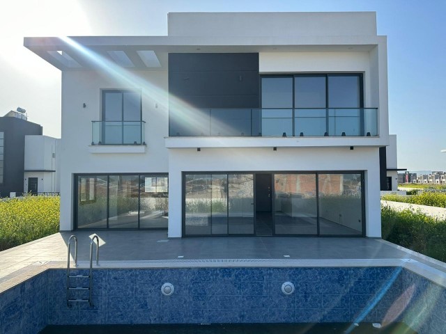 İskele Ötüken Satılık Havuzlu Villa - Fotoğraf 4