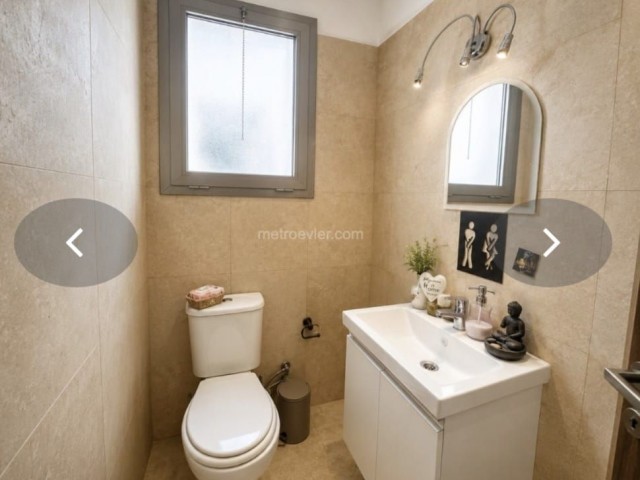 Gönyeli Yarı Eşyalı Satılık 3+1 Daire !! - Fotoğraf 2