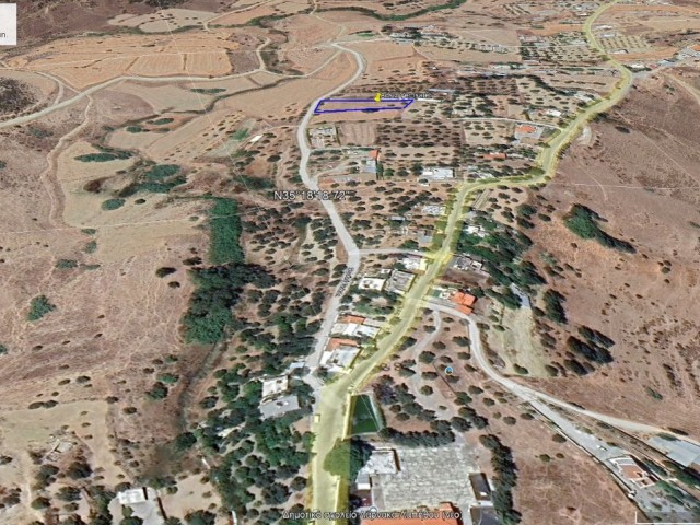 Girne Kozanköy'de 2021m2 Yatırımlık Arazi - Fotoğraf 3