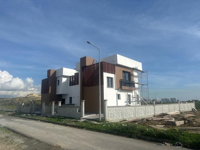 İskele Boğazda Satılık İkiz Vıllalar - Fotoğraf 2