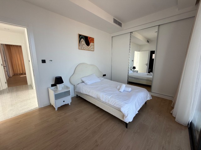 Satılık lüks 3+1 müstakil villa, design paketli, 220 m² kapalı alan, arsa 350m2, garaj, barbekü alanı ile La Isla Residence'da! Sözleşme devri fiyata dahildir! Kocani hazır! - Fotoğraf 2