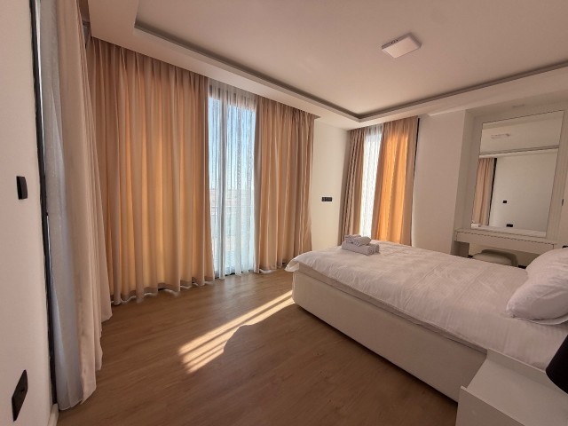 Satılık lüks 3+1 müstakil villa, design paketli, 220 m² kapalı alan, arsa 350m2, garaj, barbekü alanı ile La Isla Residence'da! Sözleşme devri fiyata dahildir! Kocani hazır! - Fotoğraf 4