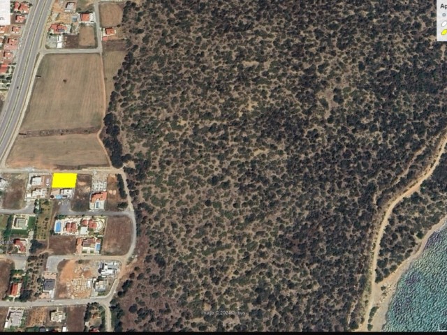 Yeniboğaziçi Bölgesinde Denize Yakın Satılık Villa Yapımına Uygun Arsa