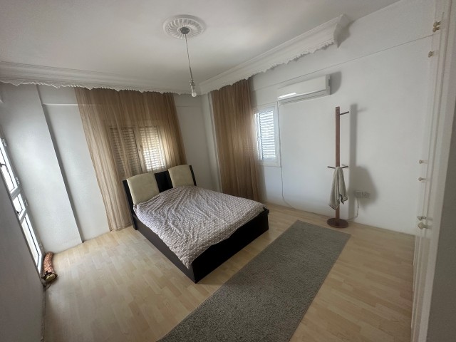 Gazimağusa Gülseren'de Şehir Manzaralı 3+1 Eşyalı Daire