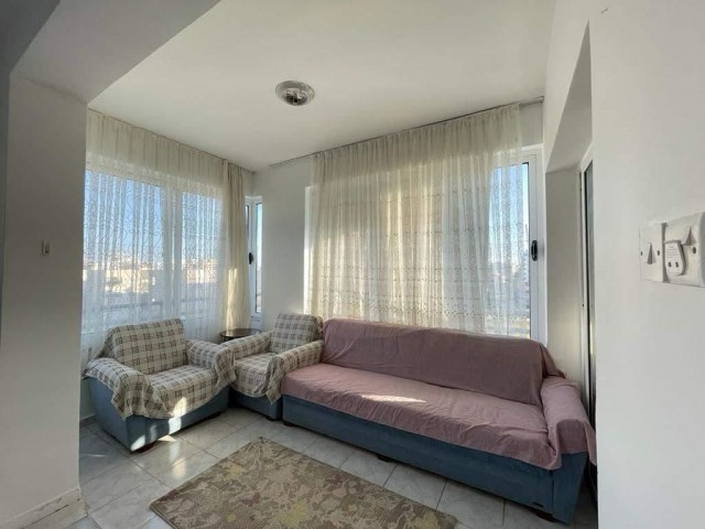 Mağusa Merkez Satılık 3+1 Daire - Fotoğraf 2