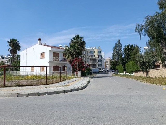 Gönyelı Merkezı Konumda Projesı Çızılmış Ticari İzinli Arsa - Fotoğraf 3