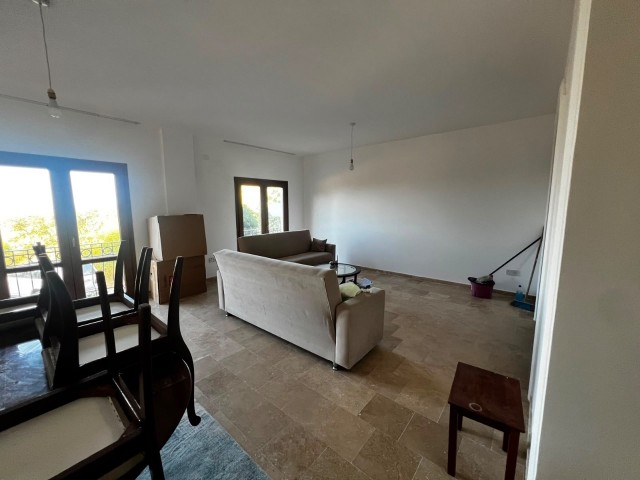 Girne Alsancak’ta 3+1 Satılık Daire | KDV & Trafo Ödenmiş | - Fotoğraf 4