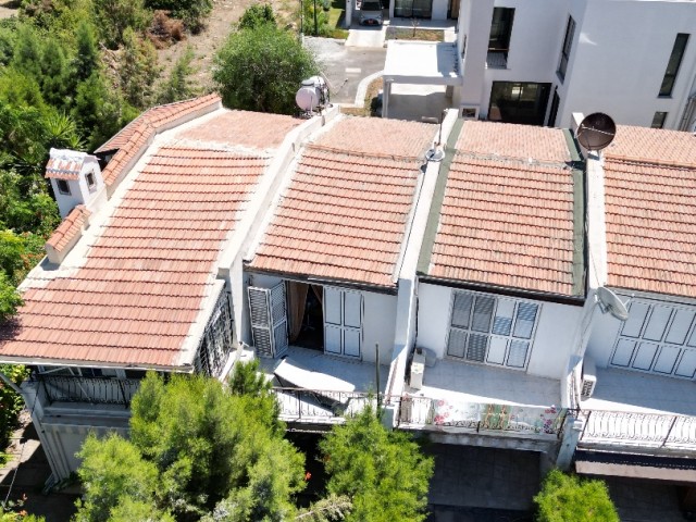 ALSANCAK DENİZE YÜRÜME MESAFEDE 2+1 SATILIK İKİZ VİLLA