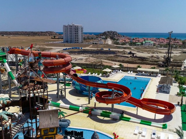 Aqua parklı, denize sıfır site Caesar Blue içerisinde bulunan 2+1 (2wc) ferah, havuz ve deniz manzaralı daire!🔥 - Fotoğraf 4