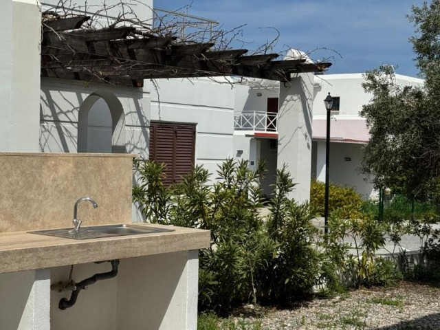 Müstakil 4+1 tertemiz, sıfır mobilyalı villa, birinci sahil şeridinde, eşyalı, deniz manzaralı, FIRSAT! levent sitesi, denize 3 dk yürüme mesafesinde - Fotoğraf 3