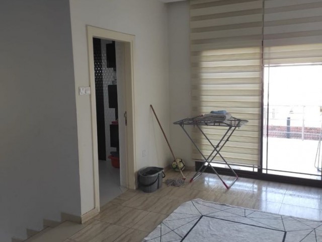 Mağusa tuzlada 5+1 satılık villa (acil satılık ) - Fotoğraf 3