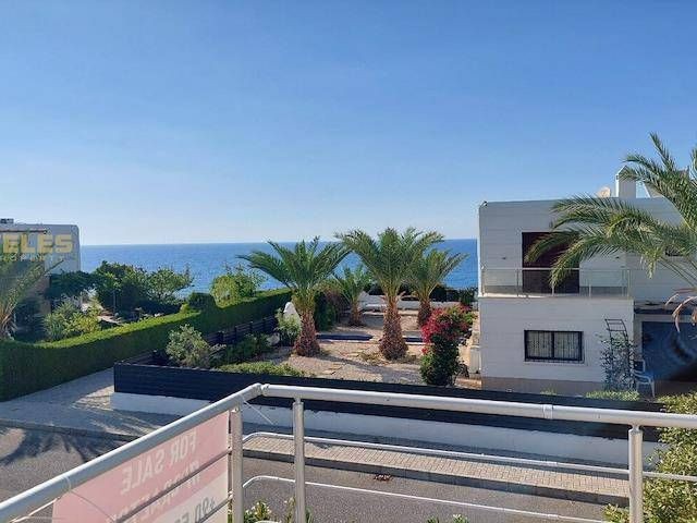 Famagusta Tatlısu'da Şık Villa - Koçanı Hazir!