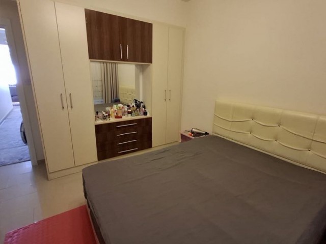 Mağusa şehir merkezinde satılık full eşyalı 2+1 daire - Fotoğraf 4