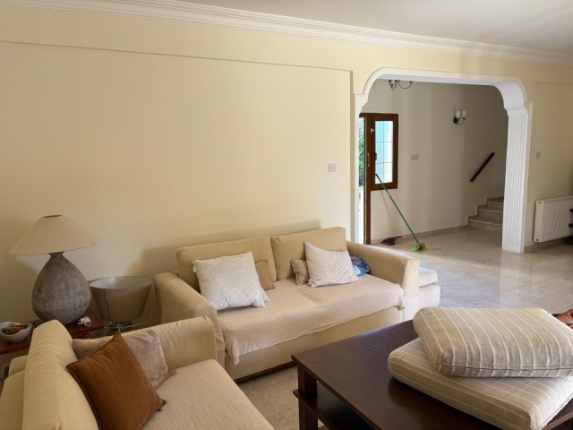 Girne Doğanköy'de Özel Havuzlu, Doğa Manzaralı Eşyalı Villa! - Fotoğraf 3