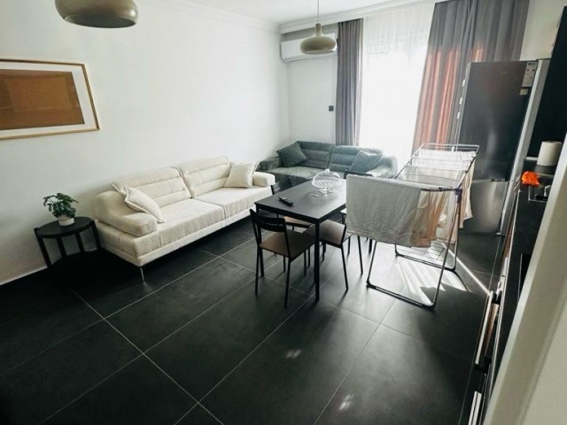 Girne Karaoğlan oğlunda lux bir site içerisinde satılık full eşyalı 1+1 daire - Fotoğraf 3