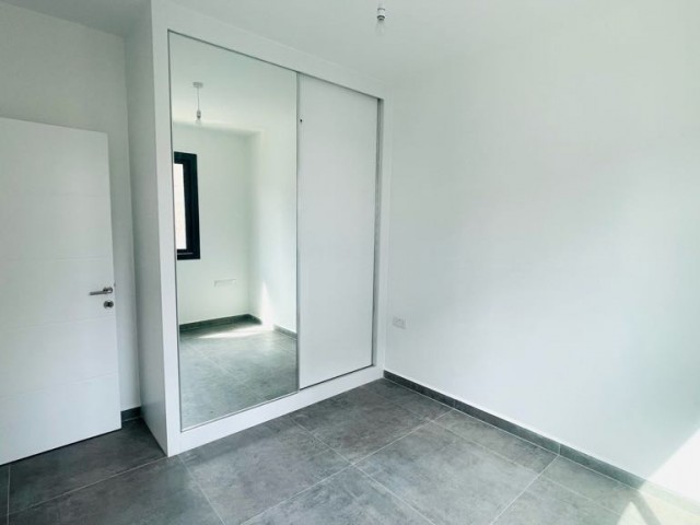 Girne merkezde satılık türk Koçanlı 2+1 ticari izinli daire