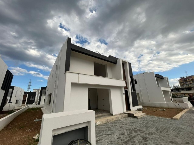 Gazimağusa'nın Yeni Boğaziçi Bölgesinde Lüks 5+1 Villa Satılık!