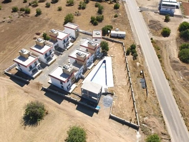 Tatlı su bölgesinde kaçırılmayacak fırsat 2+1 satılık villa (ortak havuzlu) - Fotoğraf 3