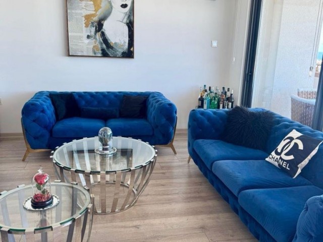 Girne merkezde satılık ortak havuzlu 3+1 daire - Fotoğraf 3