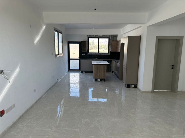 Lefkoşa demirhanda satılık 4+1 villa havuzlu