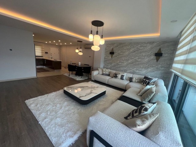 Girne merkezde satılık ortak havuzlu 3+1 daire - Fotoğraf 3