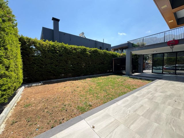 Deniz ve Dağ Manzaralı Satılık Lüks Villa – Karmi, Girne