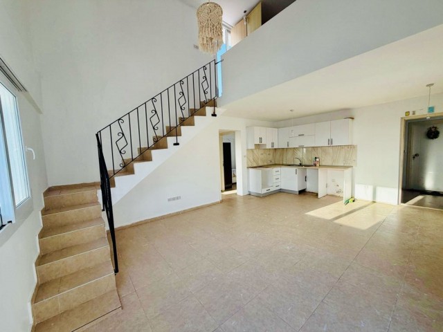 Gırne Alsancakta Satılık 3+1 Penthouse .. - Fotoğraf 4
