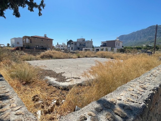 Girne Lapta'da Doğa Manzaralı Konut İmarlı Arsa Satılık! - Fotoğraf 4
