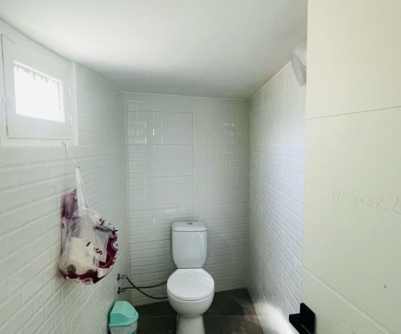İskele köy içinde satılık 3+1 müstakil ev - Fotoğraf 2