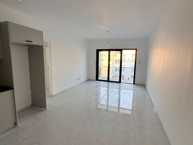 Lefkoşa Hamitköy'de Yatırım Fırsatı! Eşyasız, Dağ Manzaralı 2+1 Daire - Fotoğraf 4