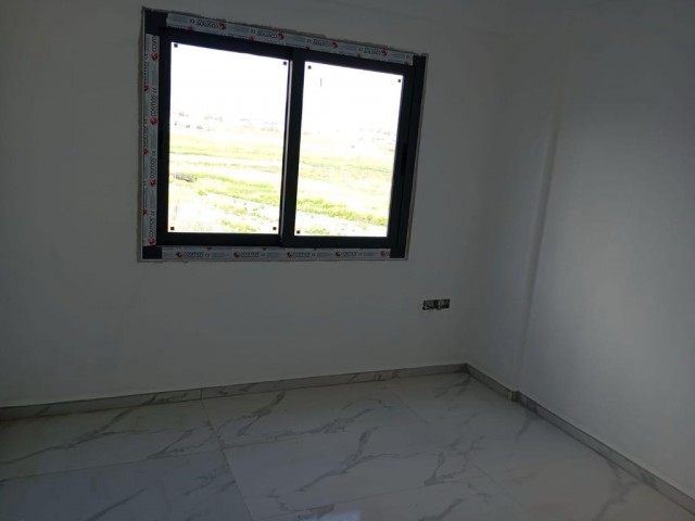 Lefkoşa Gönyelide satılık Türk Koçanlı 2+1 daire - Fotoğraf 4