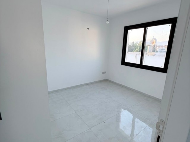 Lefkoşa Hamitköy'de Satılık Modern 2+1 penthouse - Dağ ve Doğa Manzaralı - Fotoğraf 3