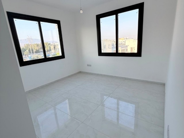 Lefkoşa Hamitköy'de Satılık Modern 2+1 penthouse - Dağ ve Doğa Manzaralı - Fotoğraf 4