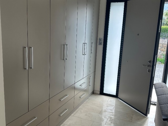 Girne Bellapais’te ultra lüks satılık villa