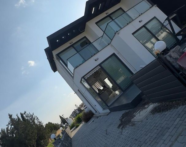 Acil satılık İkiz Villa 3+1 Girne Boğaz - Fotoğraf 2