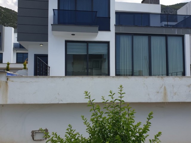 Karmi, Girne'de Satılık Muhteşem Modern 4+1 Lüks Tam Müstakil Villa - Fotoğraf 2